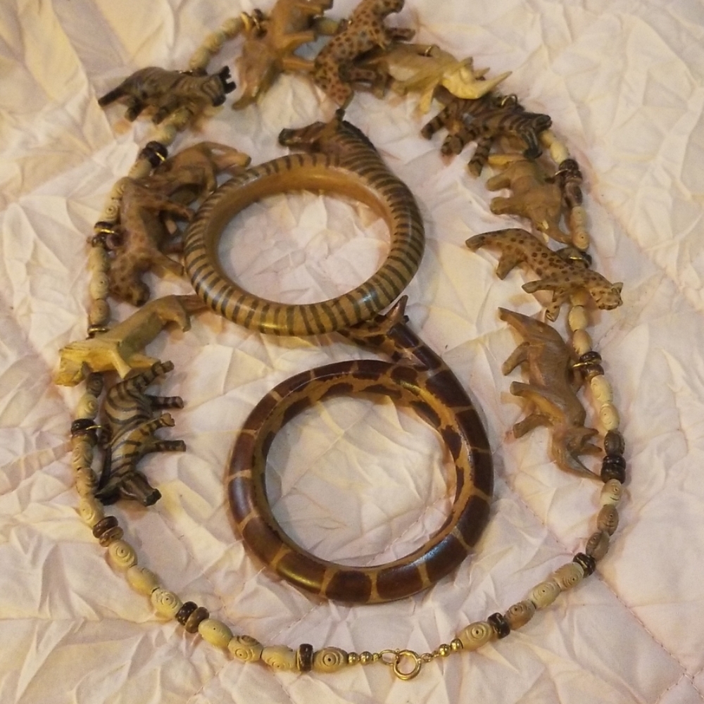 Gorgeous vintage safari jewelry set. Could Be Toys For Children To Play Dress Up